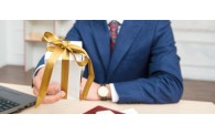 Cadeaux d’affaires de fin d’année : quelle en est la fiscalité ?